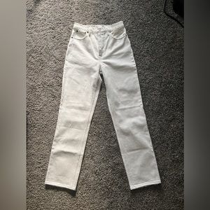 Abercrombie The 90s Straight Ultra High Rise Jeans